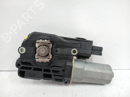 sunroof-engine-mercedes-benz-gle-v167-2018-34611567 main image
