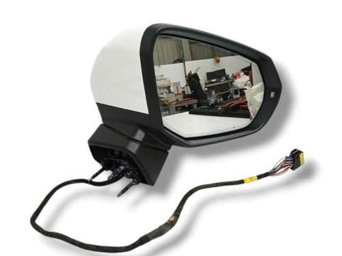 Used Right mirror AUDI Q2 (GAB, GAG) 35 TFSI (150 hp) 28022755