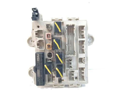 Used Fuse box TOYOTA PREVIA II (_R3_) [2000-2006]  9675452