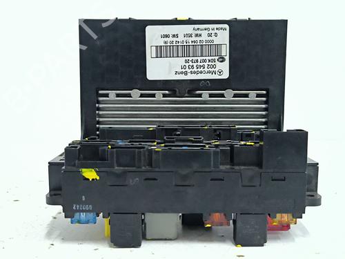 Used Fuse box Fuse box MERCEDES-BENZ C-CLASS (W203) C 270 CDI (203.016) (170 hp) 39944912 39944912