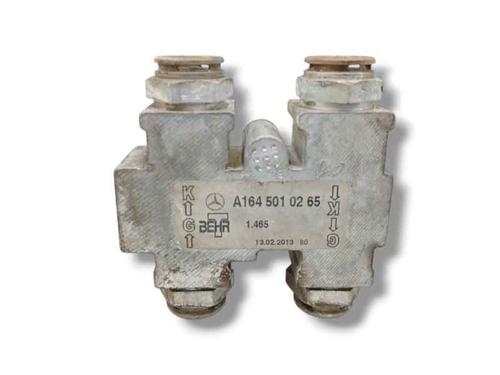 BP23576631M33 main image