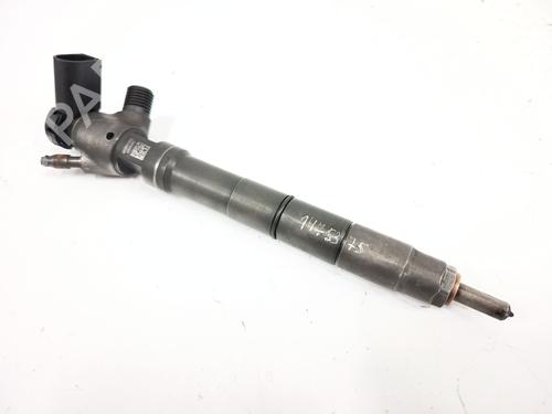 Used Injector VW GOLF VII (5G1, BQ1, BE1, BE2) 1.6 TDI (110 hp) 31144571