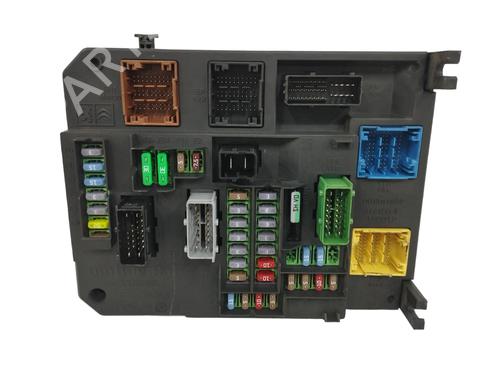 Used Fuse box CITROËN C4 Picasso II [2013-2026]  13757076