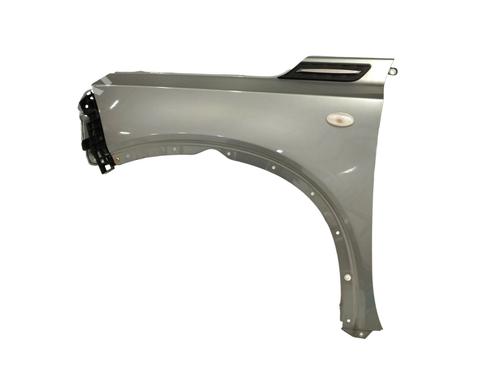 Guarda-lamas esquerdo SUZUKI VITARA (LY) 1.6 DDiS (APK 416D) (120 hp) 18338457