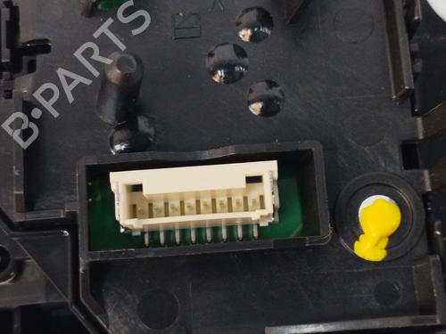 Steering wheel controls SUBARU XV (GT) 2.0 i AWD (GT7) | BP10394799E15