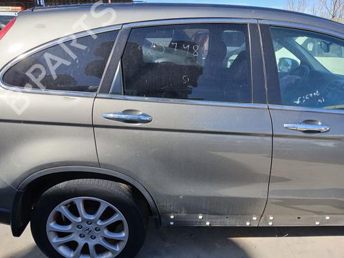 Used Right rear door Right rear door HONDA CR-V III (RE_) 2.2 i-CTDi 4WD (RE6) (140 hp) 33716517 33716517