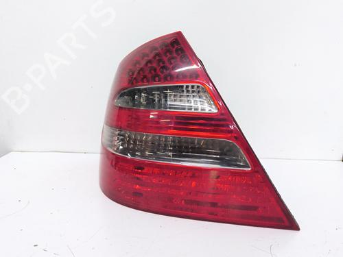 Used Left taillight Left taillight MERCEDES-BENZ E-CLASS (W211) E 270 CDI (211.016) (177 hp) 40086487 40086487