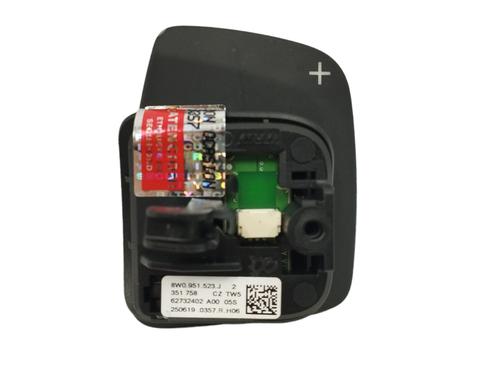 BP18267502E15 main image