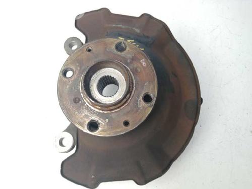 Used Left front steering knuckle SUZUKI SWIFT III (MZ, EZ) 1.3 DDiS (RS413D) (69 hp) 8252771