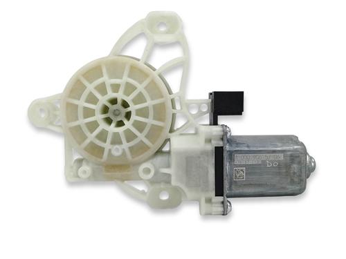 Used Right front window motor MERCEDES-BENZ A-CLASS Saloon (V177) A 200 d (177.112) (150 hp) 18467067