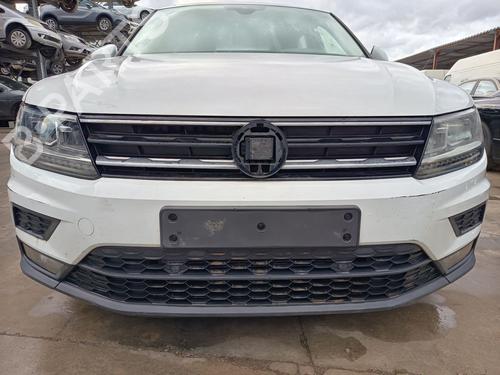 Used Front bumper VW TIGUAN (AD1, AX1) 2.0 TDI (115 hp) 31998957