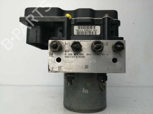 Used ABS pump BMW 5 (E60) [2001-2010]  8609117