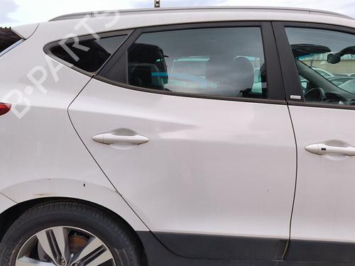 Used Right rear door HYUNDAI ix35 (LM, EL, ELH) 1.7 CRDi (116 hp) 31916845