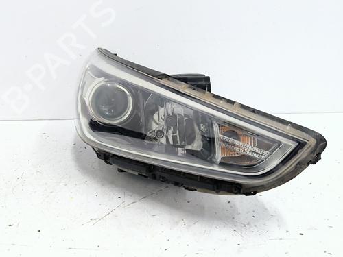 right-headlight-hyundai-i30-pde-pd-pden-2016-33618247 main image