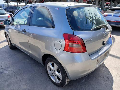 Fuse box TOYOTA YARIS (_P9_) 1.4 D-4D (NLP90_, NLP90R) | BP31124199E1