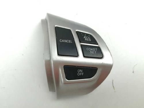 Used Steering wheel controls MITSUBISHI OUTLANDER II (CW_W) 2.0 DI-D (CW8W) (140 hp) 7783821