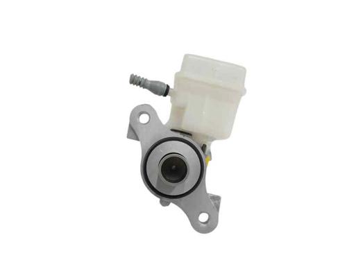 Brake master cylinder RENAULT CAPTUR I (J5_, H5_) 1.5 dCi 110 | BP23960887M77 