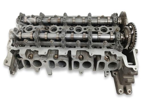 Used Cylinder head BMW X1 (F48) sDrive 18 d (150 hp) 19021777