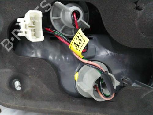 Right taillight HYUNDAI SONATA V (NF) 2.0 CRDi | BP8613690C35 