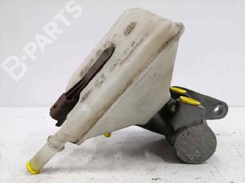 Used Brake master cylinder PEUGEOT 5008 (0U_, 0E_) 1.6 HDi (114 hp) 8215436