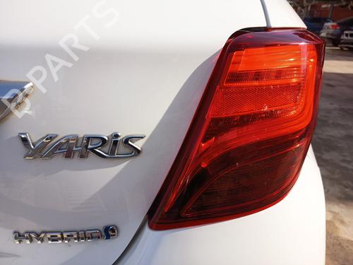 Used Right taillight TOYOTA YARIS (_P13_) 1.5 Hybrid (NHP130_, NHP130) (101 hp) 31622978