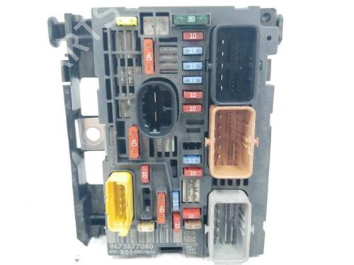 Fuse box CITROËN C4 Picasso I MPV (UD_) 2.0 HDi 150 | BP10100011E1