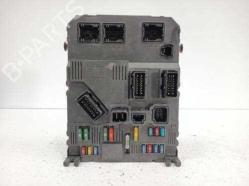 Caja reles / fusibles Caja reles / fusibles 38287724 38287724