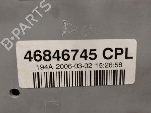 Fuse box FIAT CROMA (194_) 1.9 D Multijet (194AXC1B, 194AXC12) | BP11054604E1 