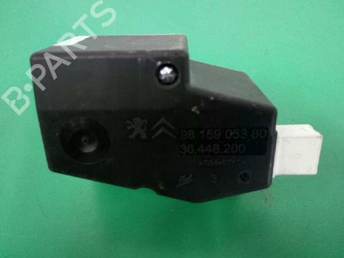 Used Electronic module PEUGEOT 308 II (LB_, LP_, LW_, LH_, L3_) [2013-2021]  14146496