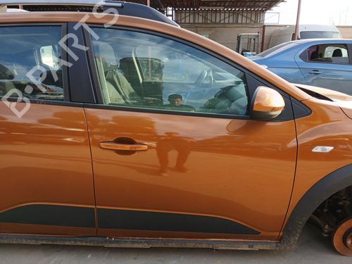 right-front-door-dacia-sandero-iii-2021-36536607 main image