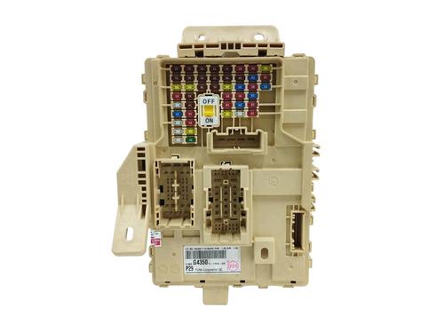 Used Fuse box HYUNDAI i30 FASTBACK (PDE, PDEN) [2017-2025]  15391733