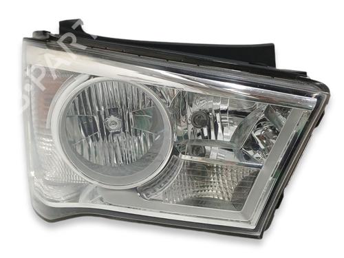 Højre forlygte HYUNDAI H350 Van 2.5 CRDI (150 hp) 20672156