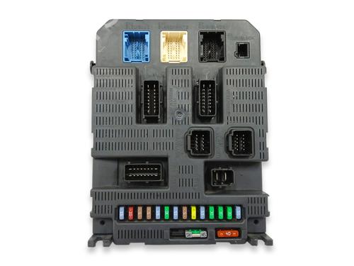 Used Fuse box CITROËN C3 Pluriel (HB_) 1.4 (73 hp) 18087671
