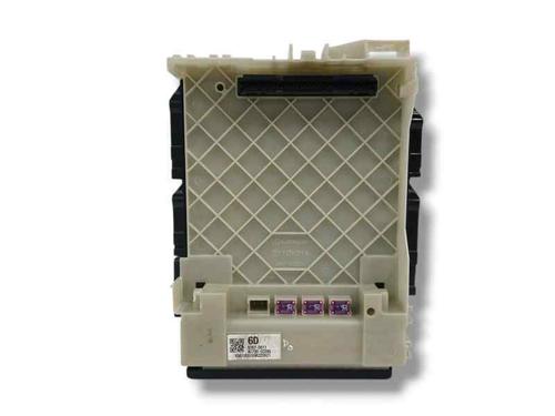 Used Fuse box TOYOTA COROLLA Estate (_E21_) 2.0 Hybrid (MZEH12) (180 hp) 23577063