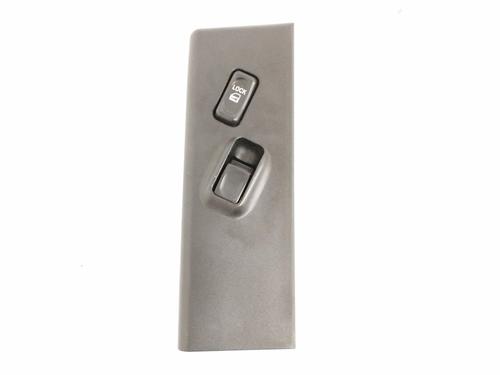 Used Right front window switch ISUZU TROOPER III [1998-2004]  11042639