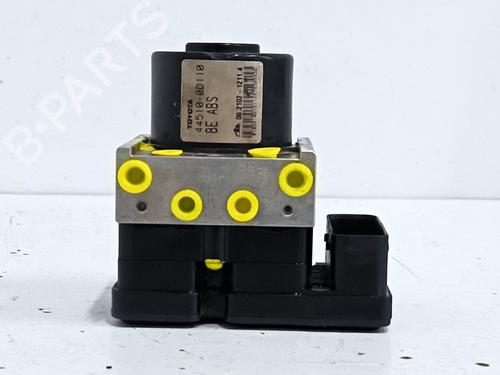 Used ABS pump ABS pump TOYOTA YARIS (_P9_) 1.0 VVT-i (KSP90_, KSP90R) (69 hp) 39944932 39944932