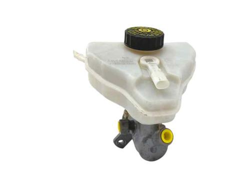 Used Brake master cylinder MERCEDES-BENZ C-CLASS (W205) C 220 BlueTEC / d (205.002, 205.004) (170 hp) 28024716