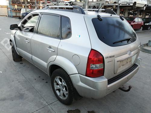 Left front window switch HYUNDAI TUCSON (JM) 2.0 CRDi | BP17696390I27 