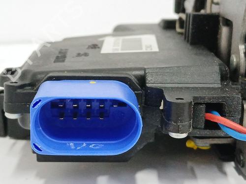 Front left lock VW GOLF V (1K1) 1.6 FSI | BP29360944C98