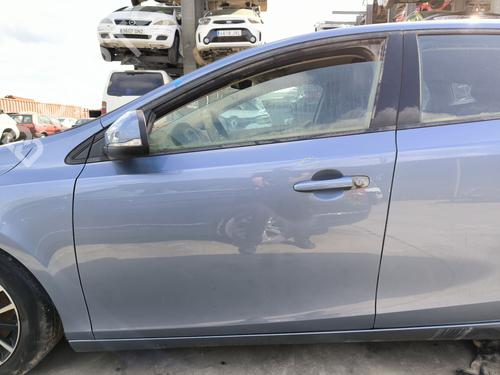 left-front-door-volvo-v40-hatchback-525-2012-2013-2014-2015-2016-2017-2018-2019-33040308 main image