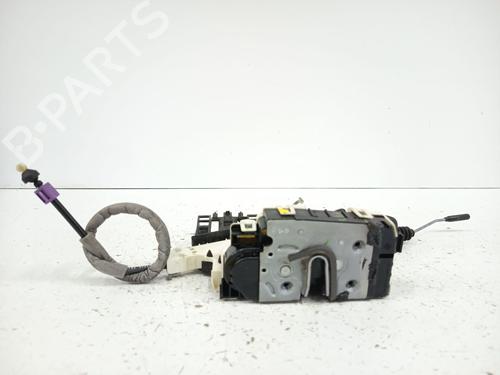 front-left-lock-mercedes-benz-c-class-coupe-c204-2011-35807120 main image