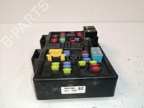Fuse box CHEVROLET CAPTIVA (C100, C140) 2.0 D 4WD | BP7745764E1