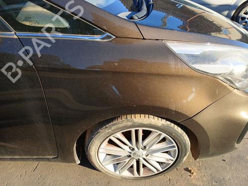 Used Right front fenders KIA CARENS IV 1.7 CRDi (116 hp) 32009796