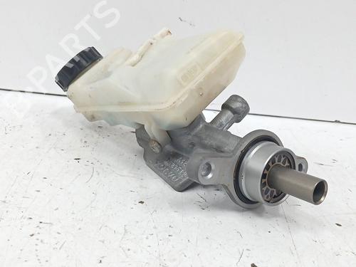 Brake master cylinder VOLVO V40 Hatchback (525) D2 | BP29029717M77