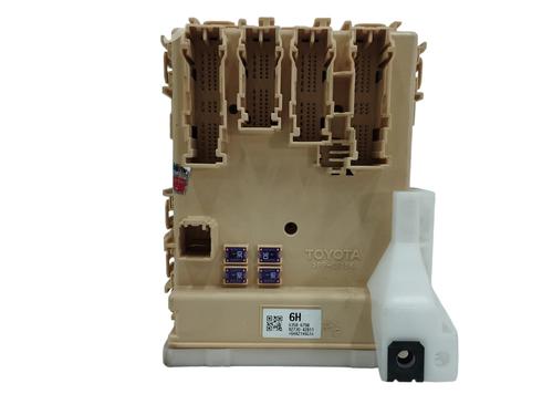 Used Fuse box TOYOTA RAV 4 IV (_A4_) 2.0 D (WWA42_) (143 hp) 16984993