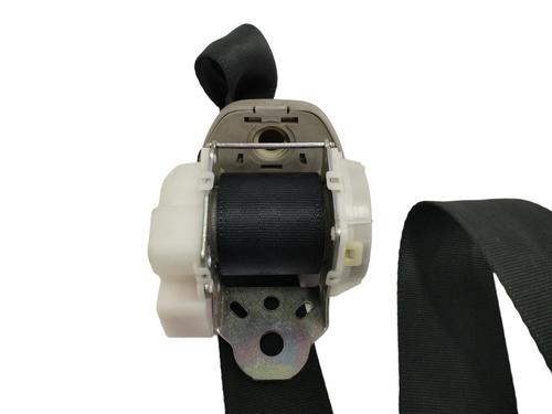 Rear right seatbelt TOYOTA COROLLA Verso (ZER_, ZZE12_, R1_) 2.2 D-4D (AUR10_, AUR10R) | BP17521712I28 