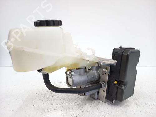 Brake master cylinder TOYOTA COROLLA Saloon (_E21_) 1.8 VVTi Hybrid (ZWE211, MZEA12) | BP33208965M77 - Image 5