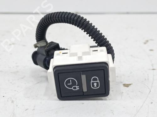 Used Switch PEUGEOT 3008 II SUV (MC_, MR_, MJ_, M4_) Hybrid (224 hp) 29924479