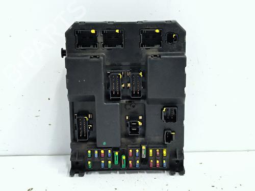 Used Fuse box Fuse box 38196818 38196818