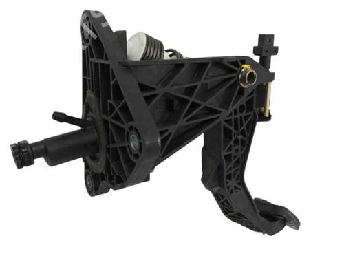 Clutch pedal MERCEDES-BENZ GLA-CLASS (X156) GLA 200 CDI / d (156.908) | BP23960533I13 